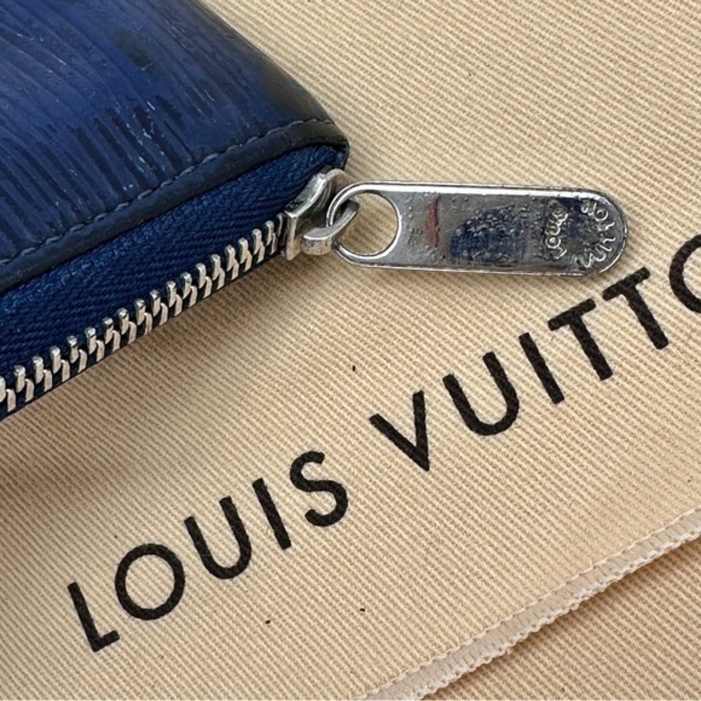 AUTHENTIC Louis Vuitton wallet. Preowned. Color: Navy blue. - Picture 3 of 12